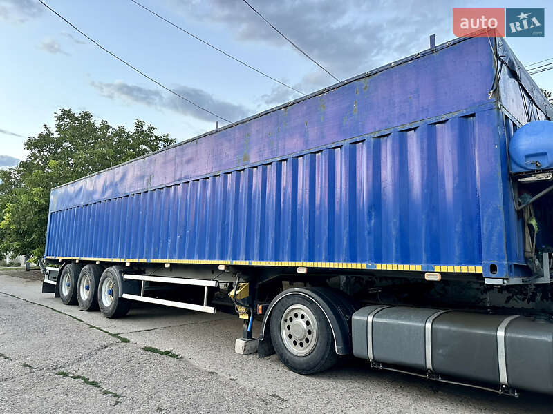 Зерновоз - напівпричіп Chereau C38 2001 в Сараті