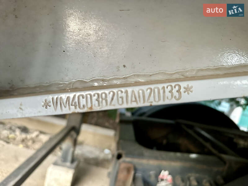 Зерновоз - напівпричіп Chereau C38 2001 в Сараті