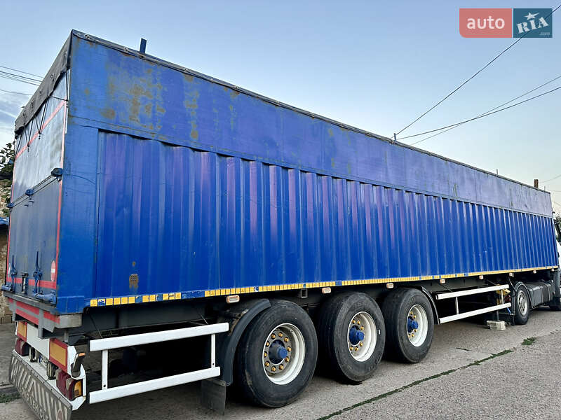 Зерновоз - напівпричіп Chereau C38 2001 в Сараті