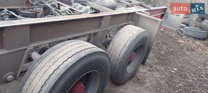 Контейнеровоз напівпричіп Chereau Carrier 1997 в Одесі