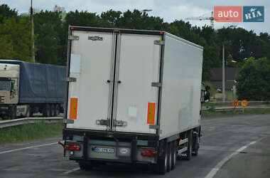 Рефрижератор напівпричіп Chereau Carrier 2008 в Львові