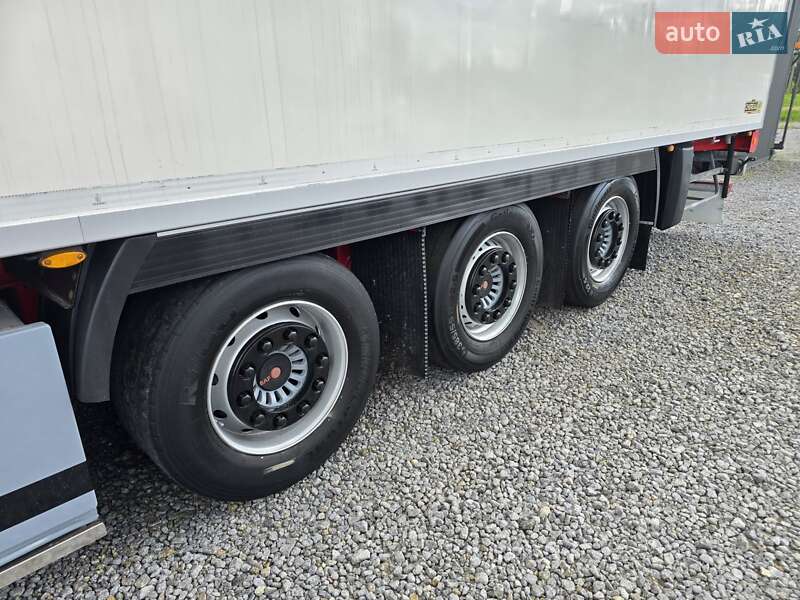Рефрижератор полуприцеп Chereau Carrier 2013 в Виннице