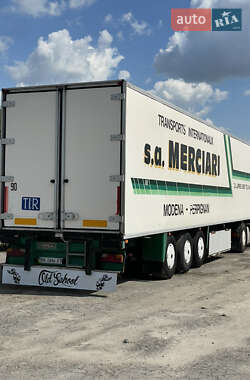 Рефрижератор напівпричіп Chereau Carrier 2002 в Кореці