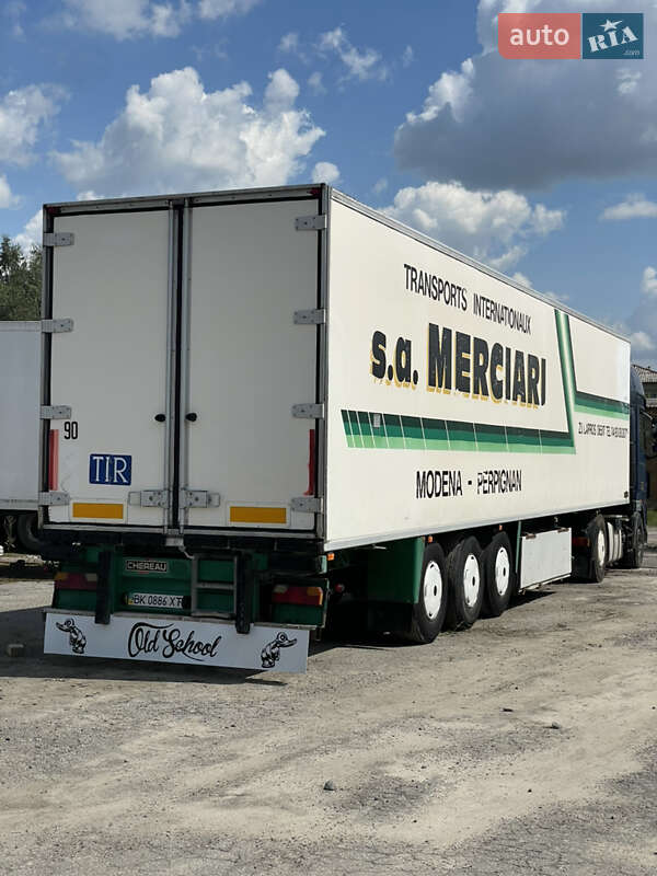 Рефрижератор полуприцеп Chereau Carrier 2002 в 