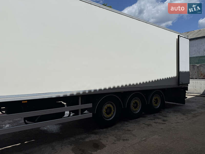 Рефрижератор полуприцеп Chereau CD 382CHB 2006 в Обухове