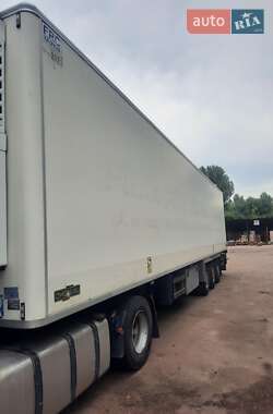 Рефрижератор напівпричіп Chereau CD 382CHB 2004 в Києві