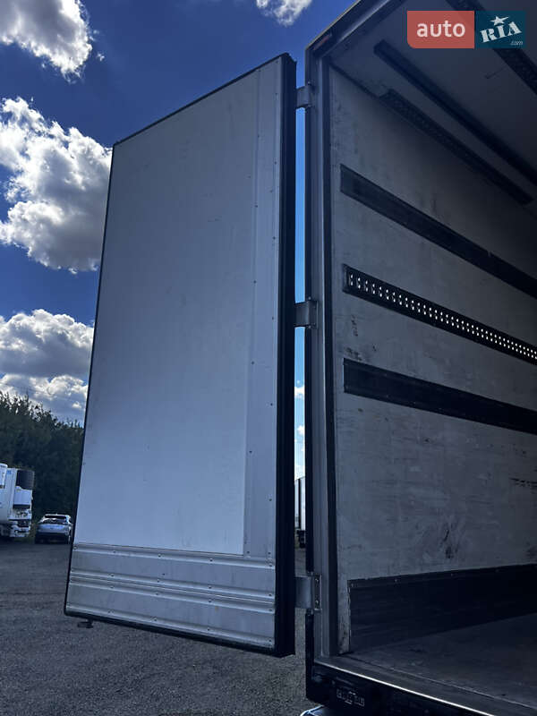 Рефрижератор полуприцеп Chereau CD 382CHB 2008 в Луцке