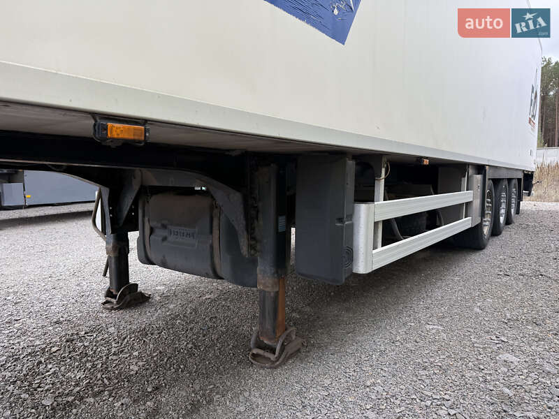 Рефрижератор напівпричіп Chereau CD 382CHB 2008 в Сарнах