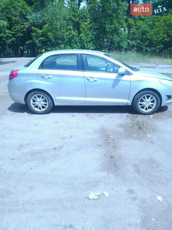 Седан Chery A13 2010 в Прилуках