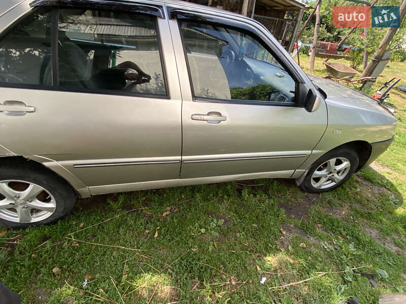 Ліфтбек Chery Amulet 2007 в Житомирі