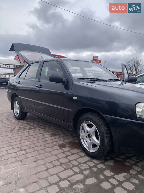 Седан Chery Amulet 2008 в Чемеровцах