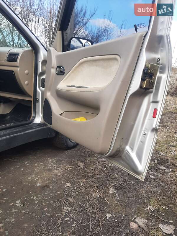 Хэтчбек Chery Amulet 2007 в Зенькове