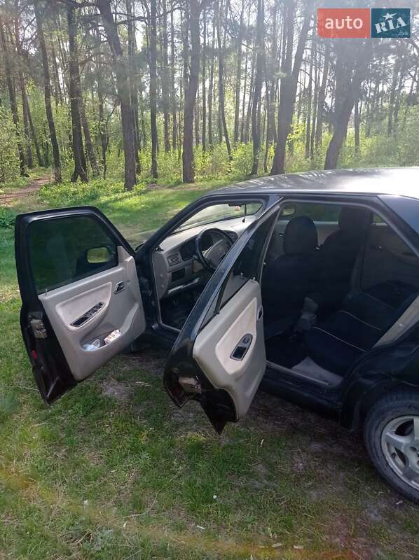 Седан Chery Amulet 2007 в Нетешине