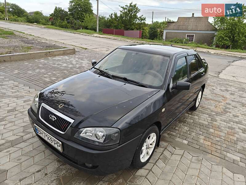 Седан Chery Amulet 2007 в Окнах