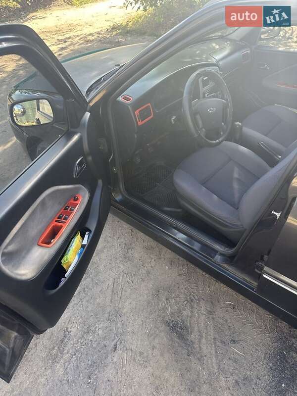 Седан Chery Amulet 2008 в Раздельной фото Седан Chery Amulet 2008 в Раздельной