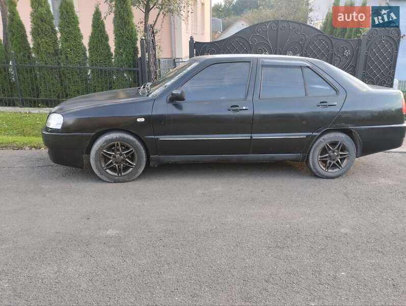 Седан Chery Amulet 2007 в Щирце