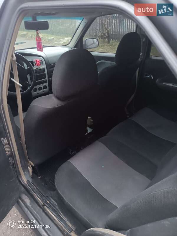 Седан Chery Amulet 2007 в Мене