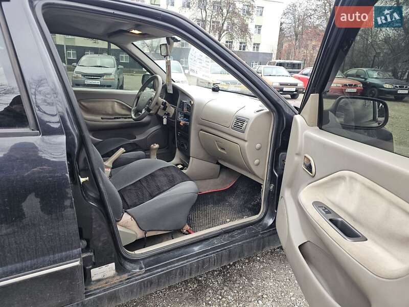 Седан Chery Amulet 2007 в Каменском