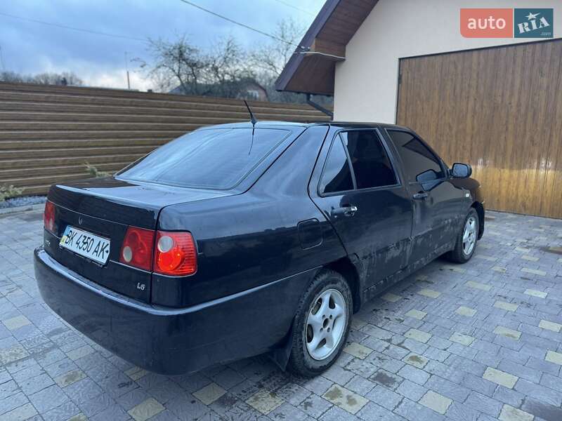 Седан Chery Amulet 2007 в Дубно