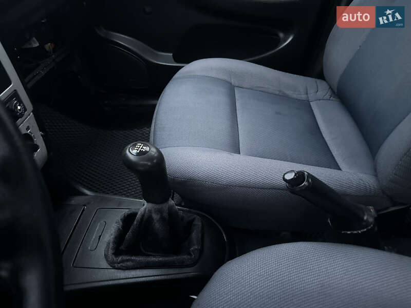 Седан Chery Amulet 2008 в Киеве