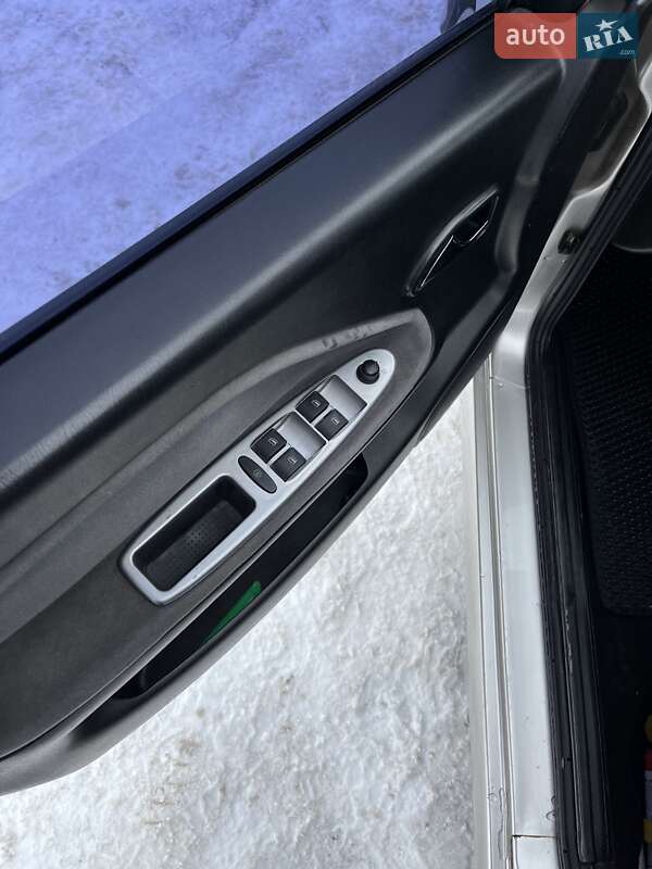 Седан Chery Amulet 2008 в Києві фото 13 Седан Chery Amulet 2008 в Києві