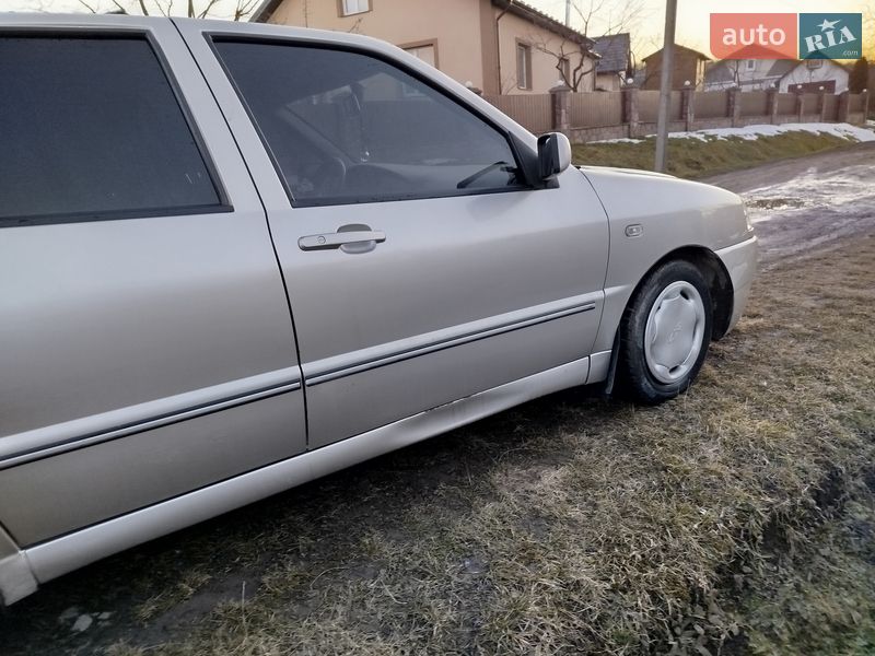 Седан Chery Amulet 2008 в Бучаче