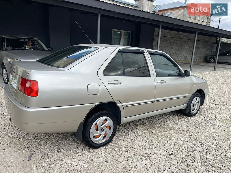 Седан Chery Amulet 2007 в Кременці