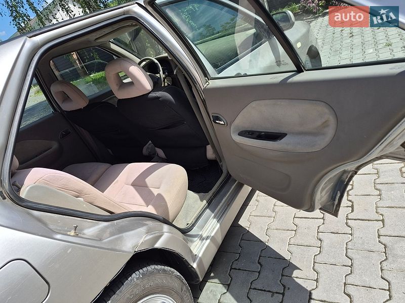 Седан Chery Amulet 2007 в Черновцах