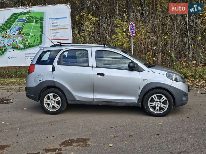 Позашляховик / Кросовер Chery Beat 2011 в Києві фото 4 Позашляховик / Кросовер Chery Beat 2011 в Києві