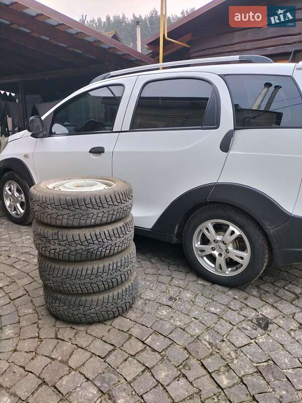 Внедорожник / Кроссовер Chery Beat 2011 в Житомире