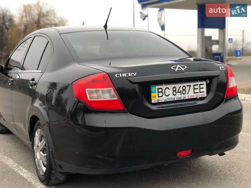 Седан Chery E5 2014 в Радехове