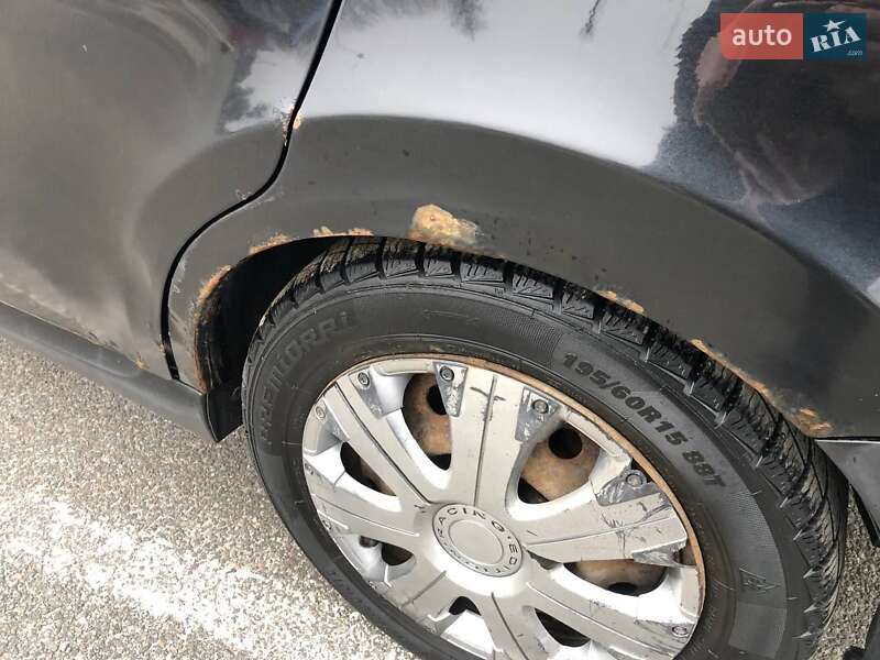 Седан Chery E5 2014 в Радехові
