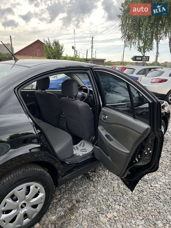 Седан Chery E5 2014 в Смеле