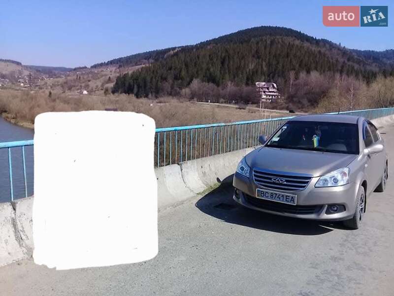 Седан Chery E5 2013 в Бориславе