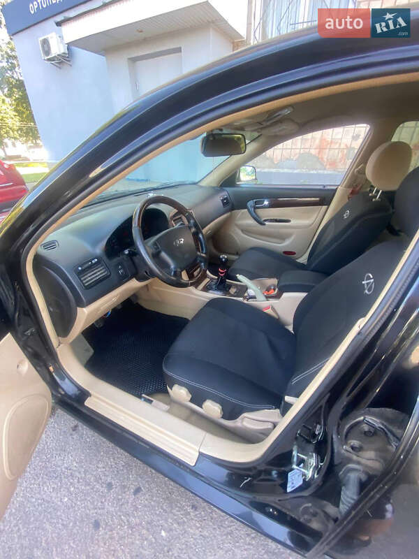 Седан Chery Eastar 2010 в Житомире