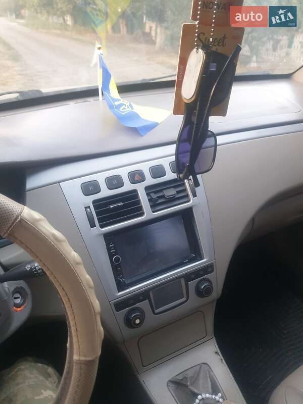 Седан Chery Elara 2008 в Раздельной