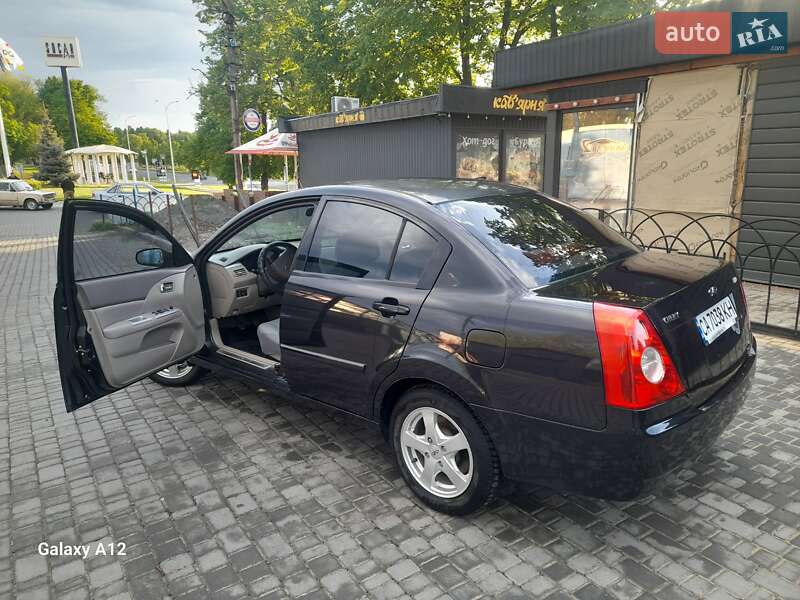Седан Chery Elara 2008 в Умани