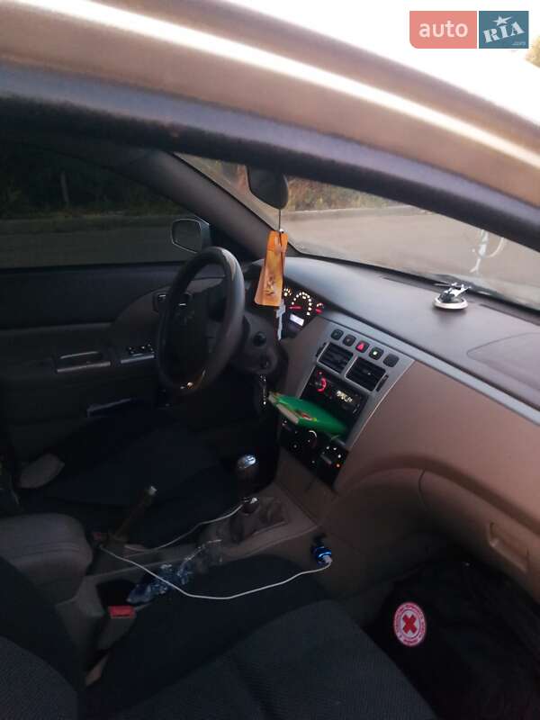 Chery Elara 2008