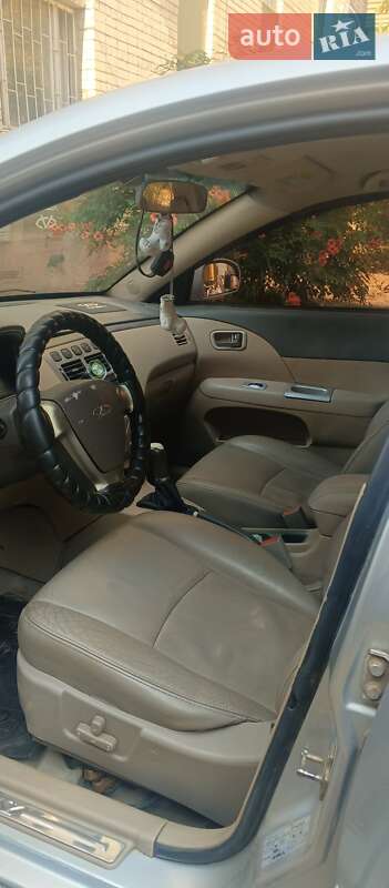 Седан Chery Elara 2010 в Николаеве