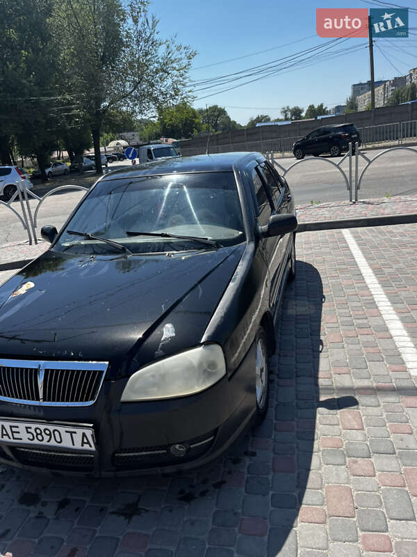 Chery Flagcloud 2005