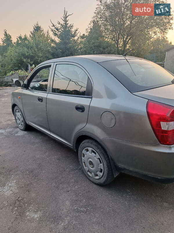 Лифтбек Chery Jaggi 2011 в Нововолынске