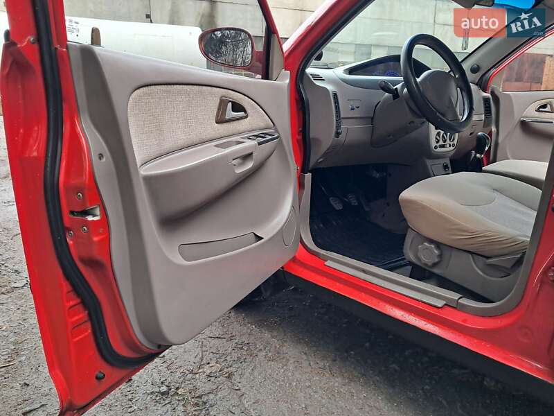 Лифтбек Chery Jaggi 2007 в Летичеве