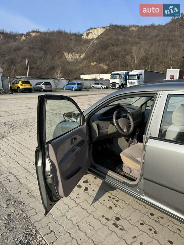 Ліфтбек Chery Jaggi 2008 в Мукачевому