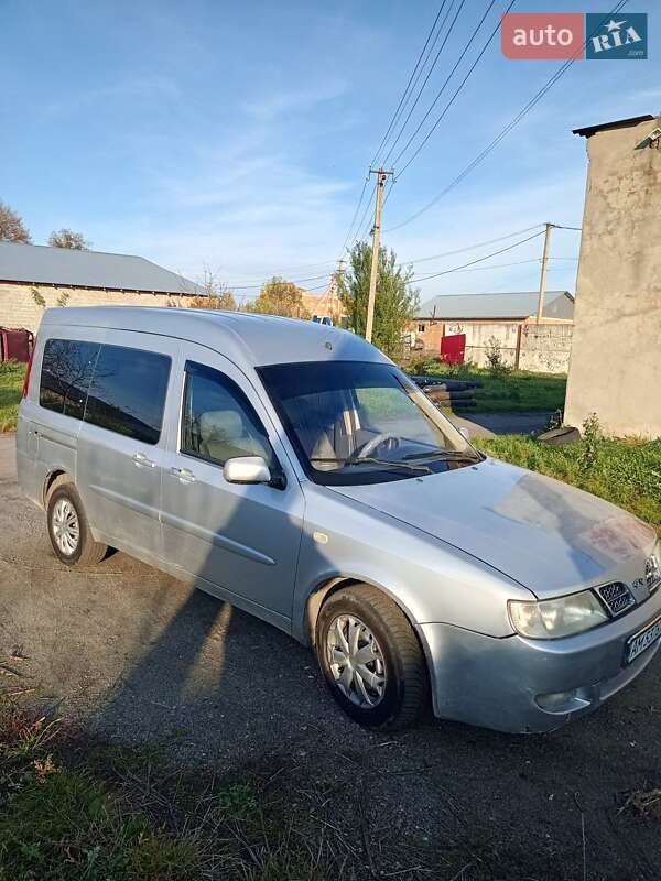 Минивэн Chery Karry 2008 в Полонном