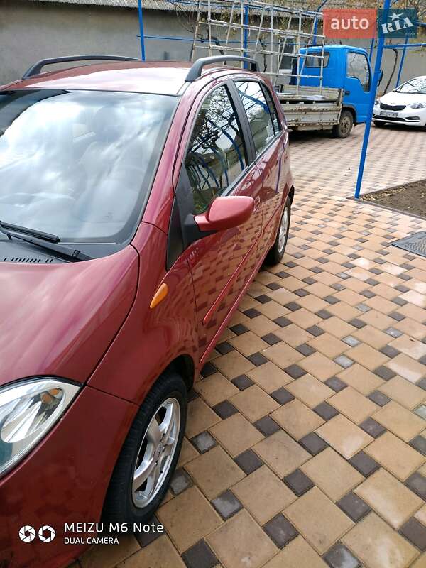 Хэтчбек Chery Kimo 2012 в Сарате