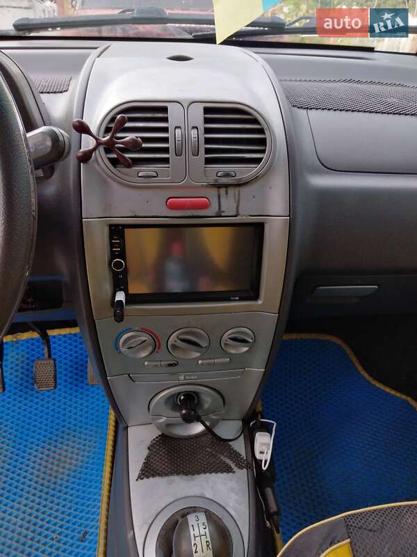 Хэтчбек Chery Kimo 2008 в Тростянце