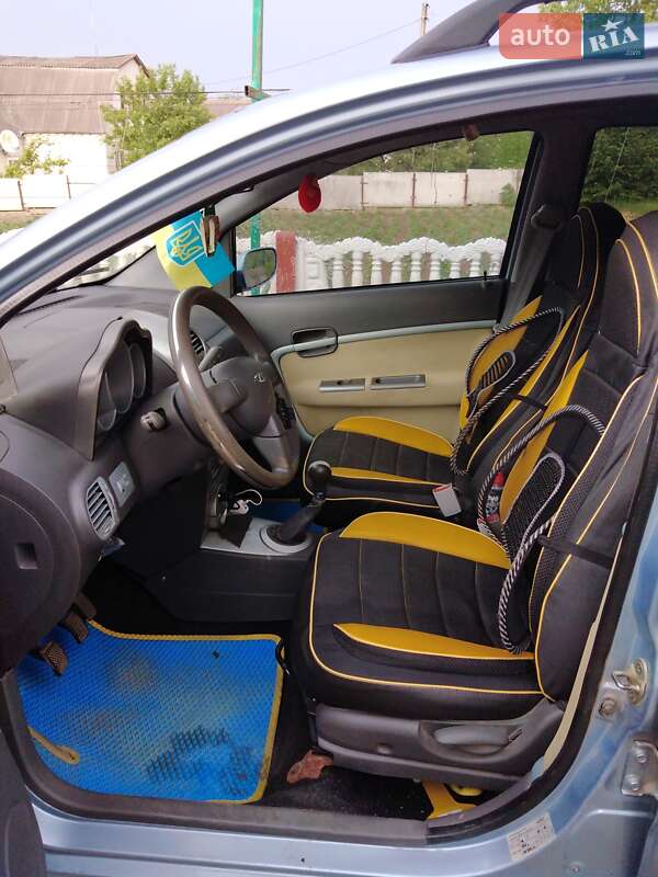 Хэтчбек Chery Kimo 2008 в Тростянце
