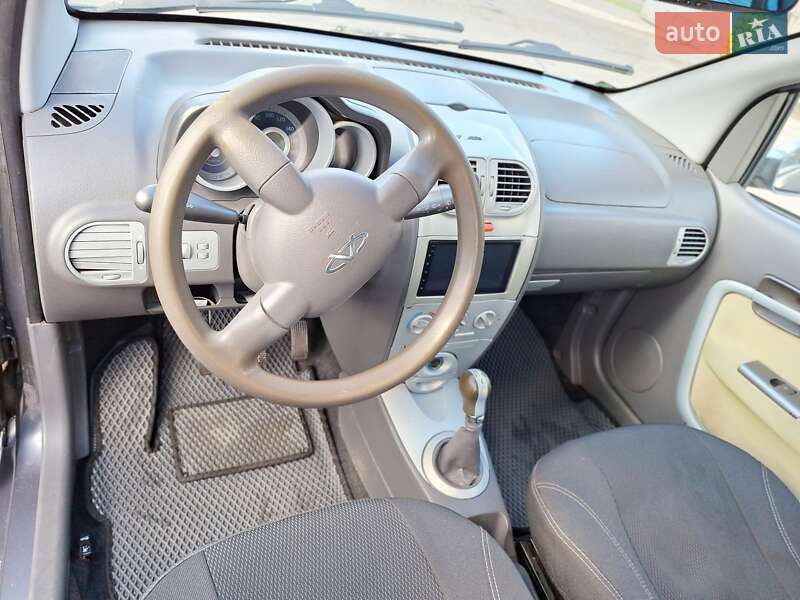 Хэтчбек Chery Kimo 2008 в Каменском