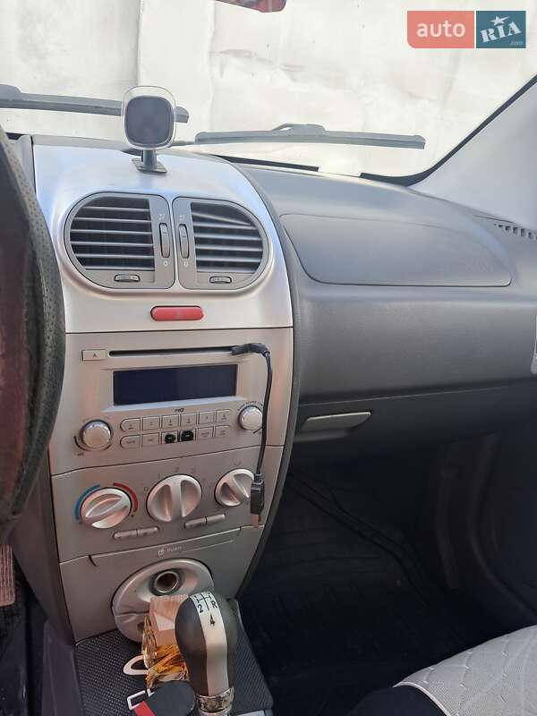 Хэтчбек Chery Kimo 2008 в 