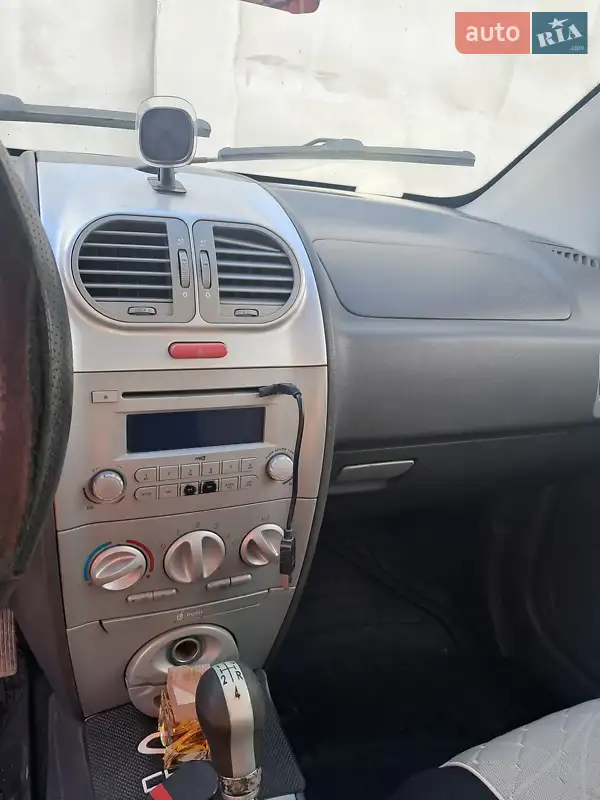 Хэтчбек Chery Kimo 2008 в 